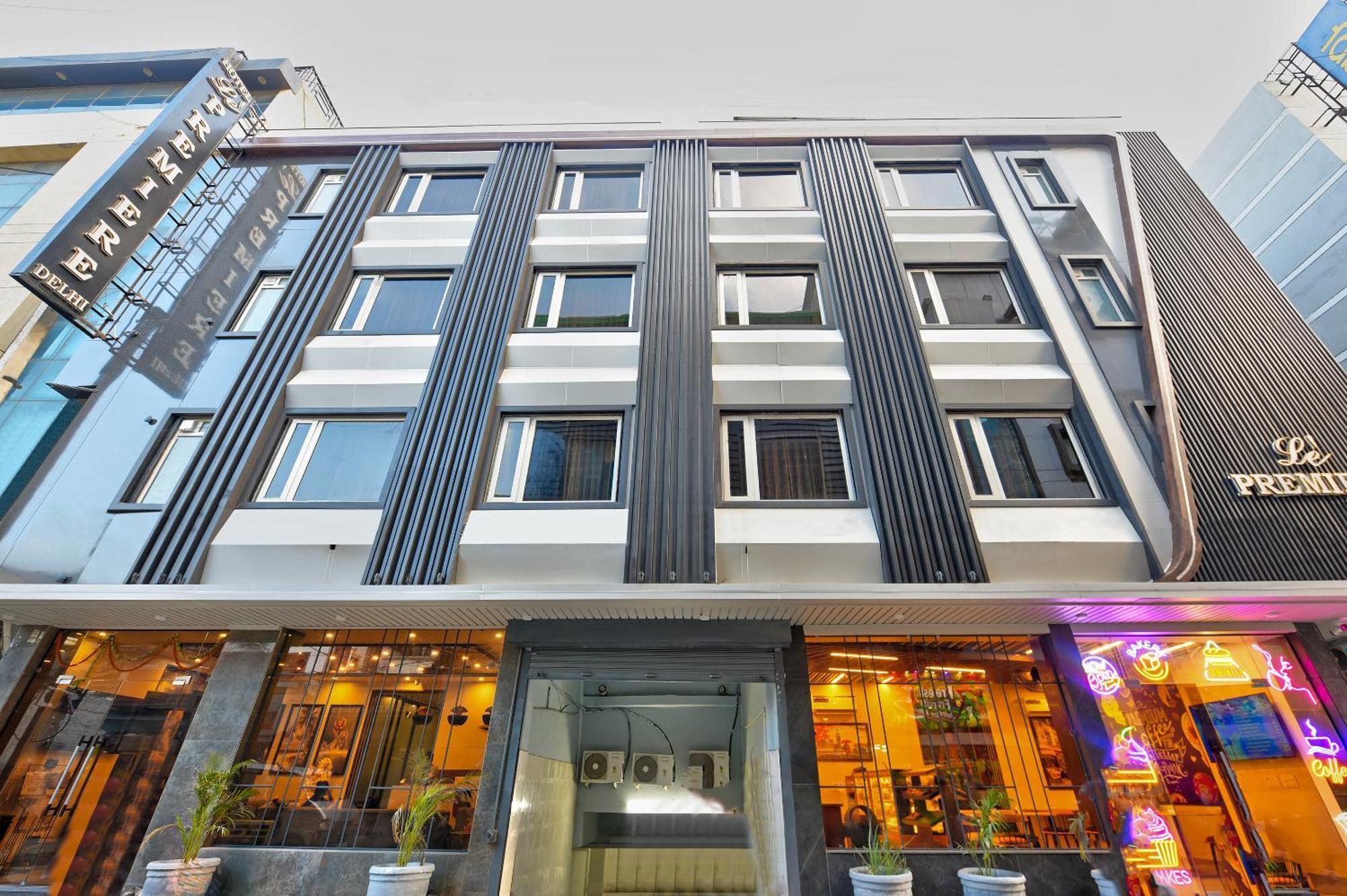 Airport Le Premier, New Delhi Hotel Exterior photo