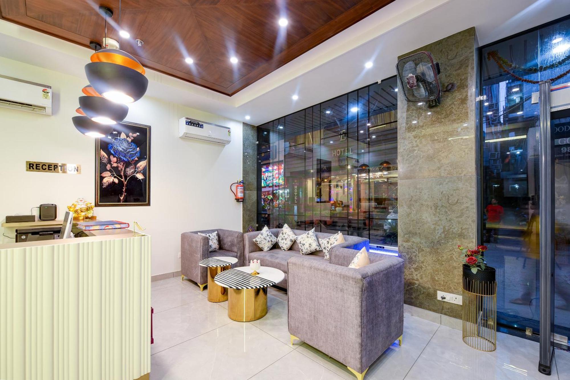 Airport Le Premier, New Delhi Hotel Exterior photo